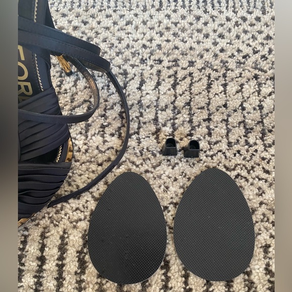 TOM FORD Pleated Satin Ankle-Wrap Platform Sandals - Black Size 37 NWT - Picture 15 of 17